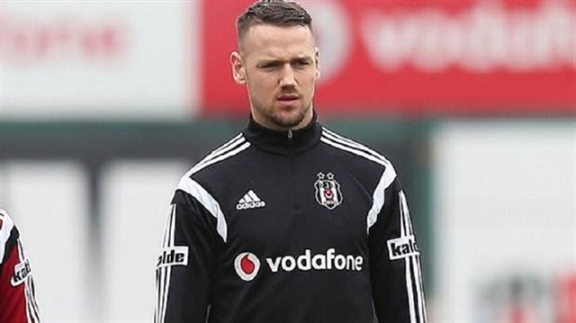 Milosevic Türkiye'de Beşiktaş ve Çaykur Rizespor formaları giymişti.​