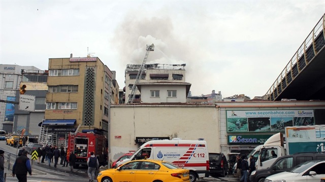 Olay yerine gelen ekipler, yangına müdahalede bulundu. 