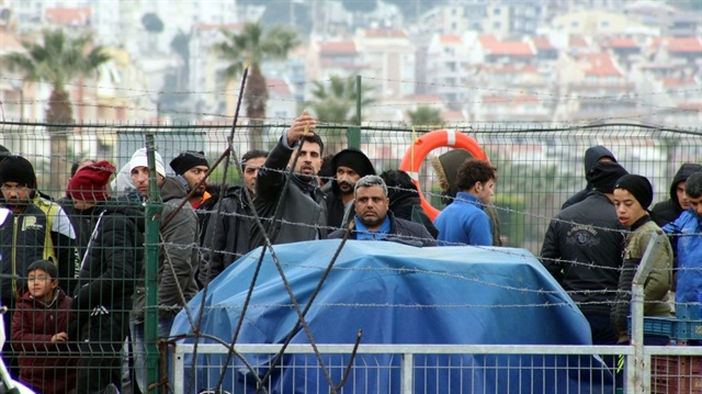 Yasa dışı yollarla Yunanistan'a geçmek isteyen kaçak göçmenler yakalandı