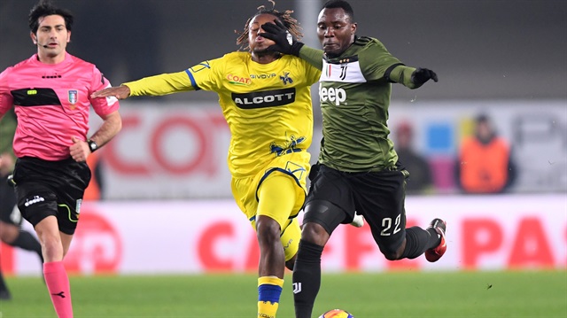 Kwadwo Asamoah, sezon sonunda Juventus'tan ayrılacak. Galatasaray'ın da istediği futbolcu Serie A'da oynamaya devam etmeyi planlıyor.