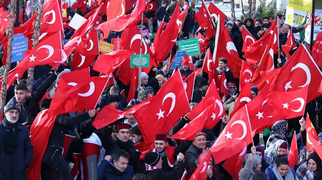 İsviçre'deki Türk sivil toplum kuruluşları, Zeytin Dalı Harekatı'na tam destek verdiklerini duyurdu.