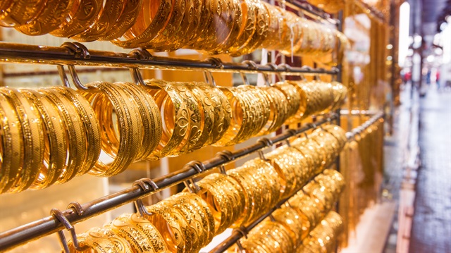 Cuma günü gram altın 162,47 alınırken, 162,50 liradan satılıyordu.