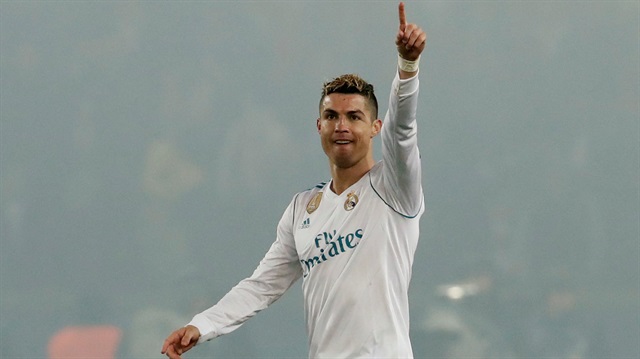 Real Madrid, Cristiano Ronaldo'nun da gol attığı maçta PSG'yi rövanş maçında da 2-1 mağlup etti ve çeyrek finale yükseldi.