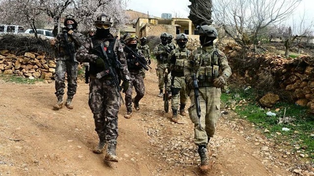 Mehmetçiğin Zeytin Dalı Kapsamında Afrin'e doğru meskul mahaldeki ilerleyişi sürüyor.