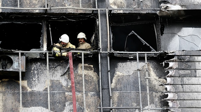 Yangına olay yerine gelen itfaiye ekipleri müdahalede bulundu. 