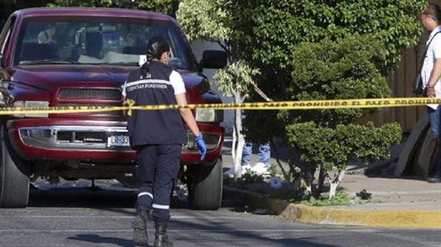 Meksika'da bir kamyonette parçalanmış halde 8 ceset bulundu.