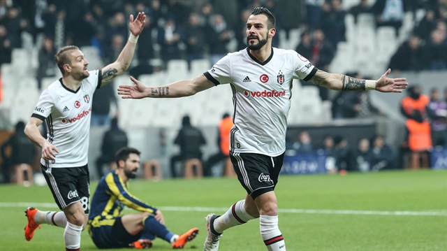 Negredo Beşiktaş formasıyla çıktığı 35 maçta 13 gol atarken 9 da assit yaptı.