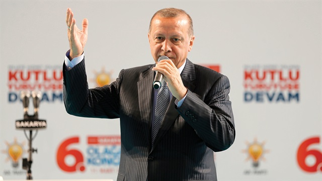Cumhurbaşkanı ve AK Parti Genel Başkanı Recep Tayyip Erdoğan, Bolu ve Sakarya’da partisinin 6. Bolu İl Kongrelerine katıldı.