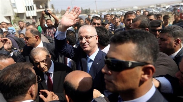بعد محاولة اغتيال.. رئيس وزراء فلسطين يغادر غزة