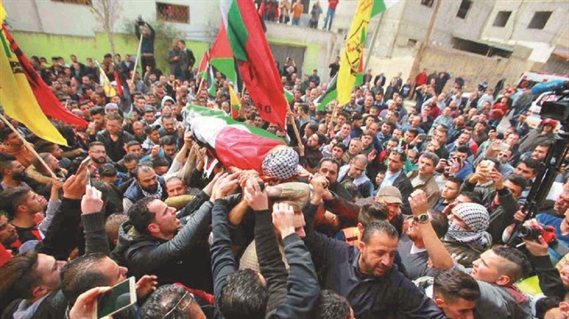 İsrail, Filistinlilere ait cenazeleri elinde tutuyor.