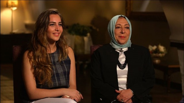 Suriyeli aktivist Orouba Barakat ile gazeteci kızı Halla Barakat