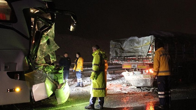 Çorum'da trafik kazası: 13 kişi hayatını kaybetti