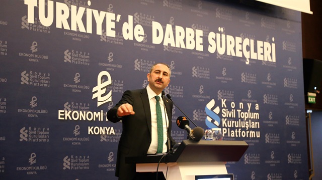 Adalet Bakanı Gül, darbe davalarının yarısının sonuçlandığını açıkladı.