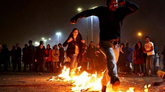 İran'da Çarşamba Suri kutlamaları