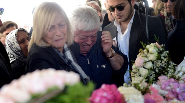 Mina Başaran'ın babası Hüseyin Başaran gözyaşlarına boğuldu.  