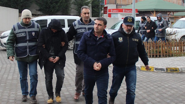 Operasyon kapsamında gözaltına alınan şüphelilerden 8'i tutuklandı.
