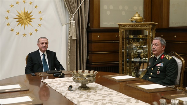 Cumhurbaşkanı Recep Tayyip Erdoğan ile Genelkurmay Başkanı Orgeneral Hulusi Akar