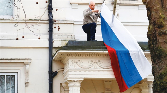 İngiltere’den 23 Rus diplomata sınır dışı kararı