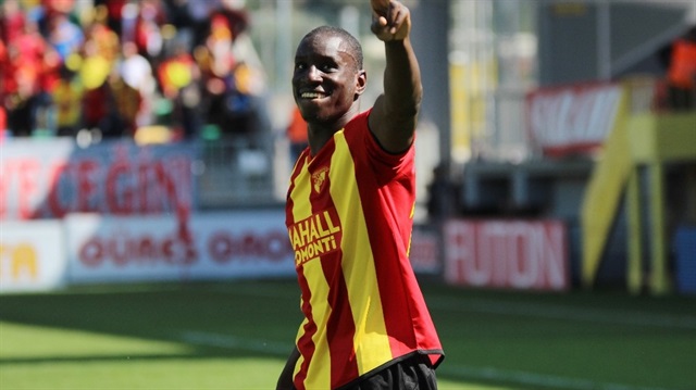 Demba Ba, Göztepe formasıyla çıktığı 6 maçta 4 gol kaydetti.