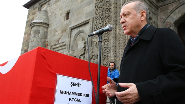 Cumhurbaşkanı Erdoğan, Erzurum'da şehit Piyade Teğmen Muhammed Kır'ın cenaze törenine katıldı. 
