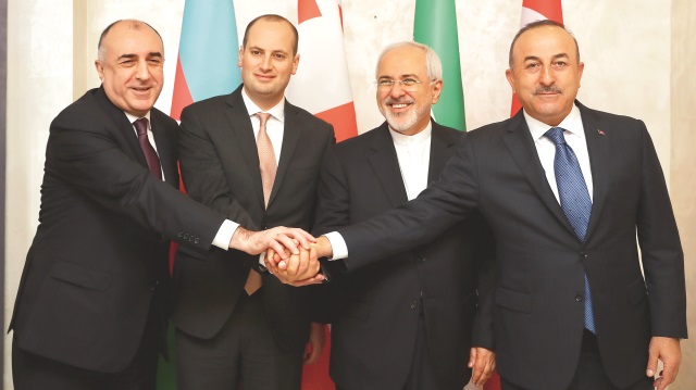 Çavuşoğlu, Bakü’de düzenlenen Türkiye-Azerbaycan-Gürcistan-İran Dışişleri Bakanları Dörtlü Toplantısı’na katıldı.