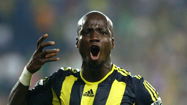 Appiah, 2005-2008 yılları arasında Fenerbahçe forması giymişti. 