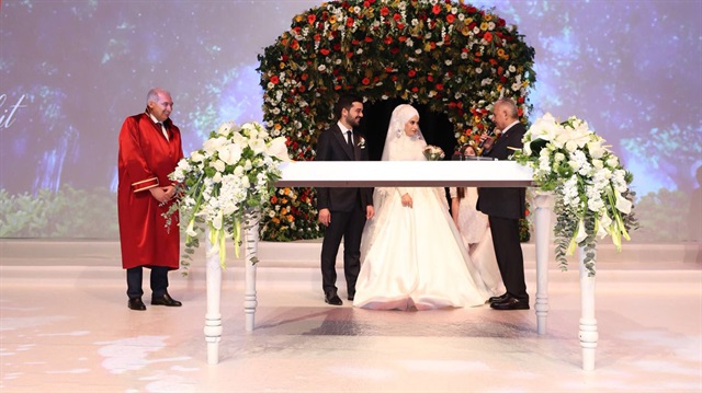 Çiftin nikah şahitliğini Başbakan Yıldırım, İçişleri Bakanı Soylu, Adalet Bakanı  Gül, Milli Eğitim Bakanı Yılmaz, ve Albayrak Yönetim Kurulu Başkanı Albayrak yaptı.