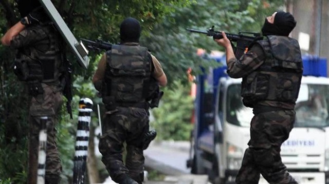 İstanbul'daki operasyonda 7 kişi yakalandı.