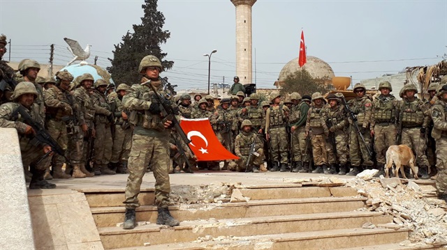 Mehmetçik, 58 gün süren harekatın ardından Afrin şehir merkezini ele geçirdi.