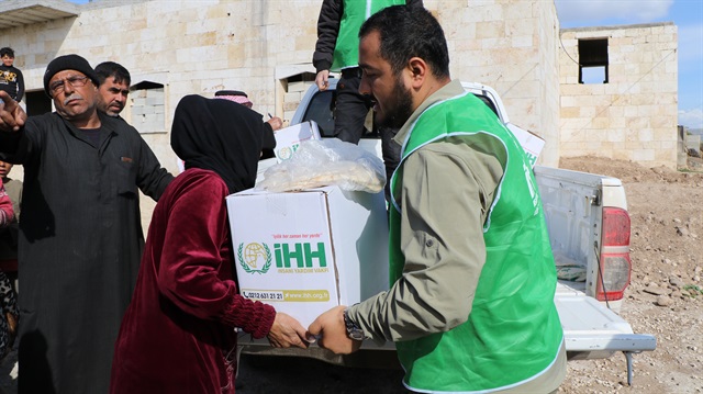 تركيا تواصل حملاتها "الإنسانية" لمساعدة أهالي مدينة عفرين
