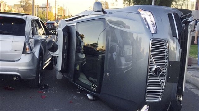 Uber'in sürücüsüz araç denemesi ölümle sonuçlandı!