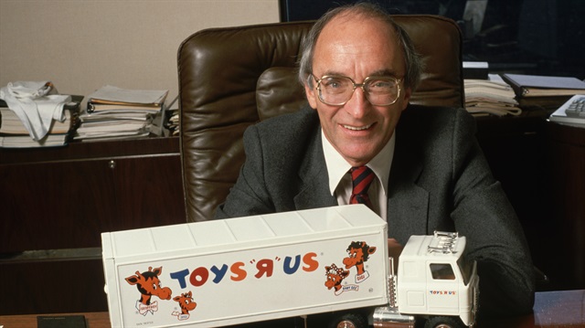 Toys “R” Us'ın kurucusu Charles Lazarus