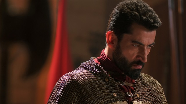 Mehmed: Bir Cihan Fatihi dizisiin baş rolünde Kenan İmirzalıoğlu oynuyor.