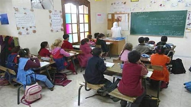 معلم أجنبي يخنق تلميذا في مدرسة بدبي
