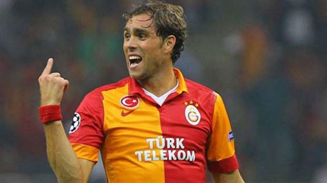 Elmander 2011-2013 yılları arasında Galatasaray formasını terletmişti.