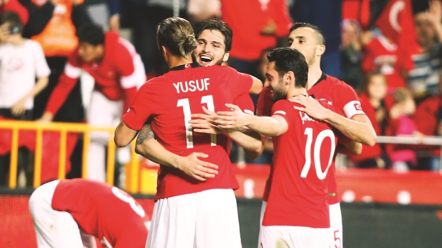 ​A Milli Takımı, Antalya'da oynanan hazırlık maçında İrlanda Cumhuriyeti'ni 1-0 yendi. 