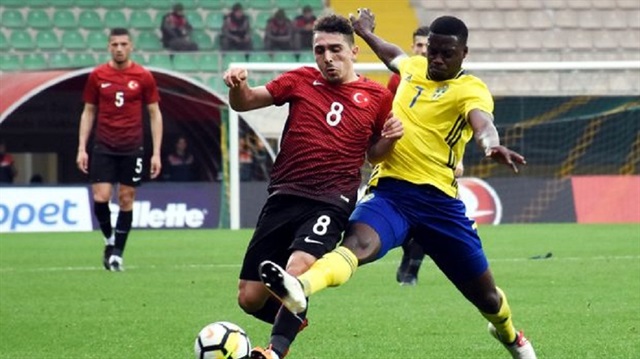 Abdülkadir Ömür, İsveç Ümit milli takımına karşı oynamıştı.