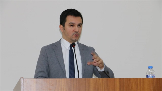 Gazeteci ve muhabir Evren Göz, kariyerine Galatasaray'da devam edecek.