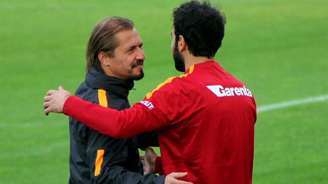 Ayhan Akman, Galatasaray'da Igor Tudor'un yardımcılığını yapmıştı.
