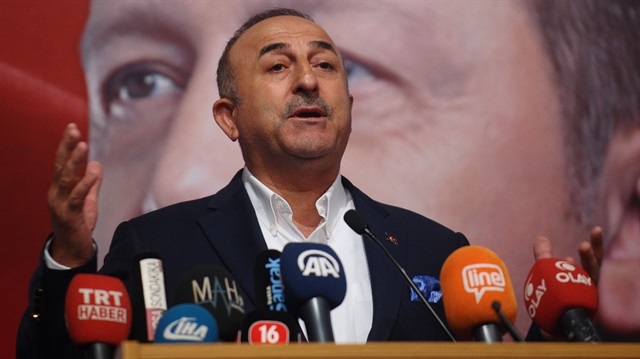 Dışişleri Bakanı Mevlüt Çavuşoğlu: Yurtdışına kaçanların ensesindeyiz.
