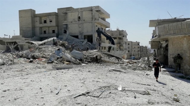 Suriye’nin Afrin kentinde mayın patlaması sonucu aynı aileden 7 kişi hayatını kaybetti.