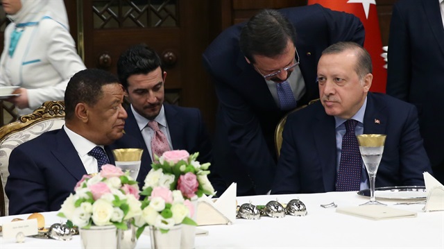 Hisarcıklıoğlu indirim istedi, Cumhurbaşkanı Erdoğan istihdam sözü aldı.