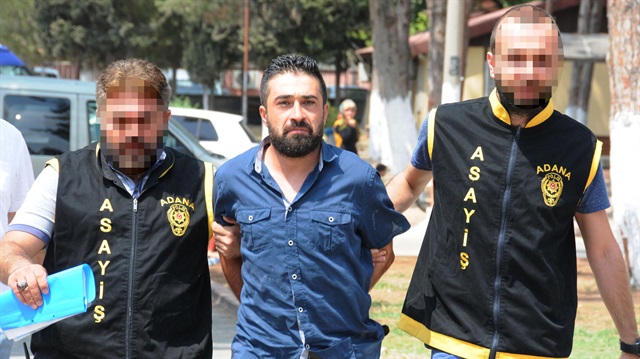 Adana'da Emrah B 'namus cinayeti' olarak işlediğini iddia ettiği olayda bir kişiyi öldürmüş, olaydan sonra polis ekiplerince yakalanmıştı.