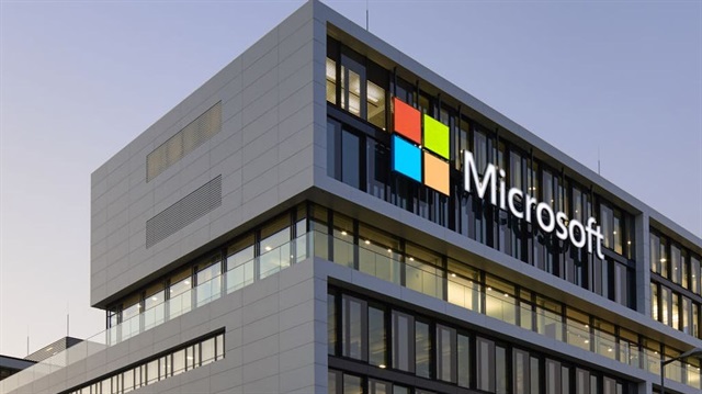 Microsoft hisseleri haftaya 94 dolar seviyesinde bir başlangıç yaptı. Şirketin mevcut piyasa değeri ise 722 milyar dolar civarında.

