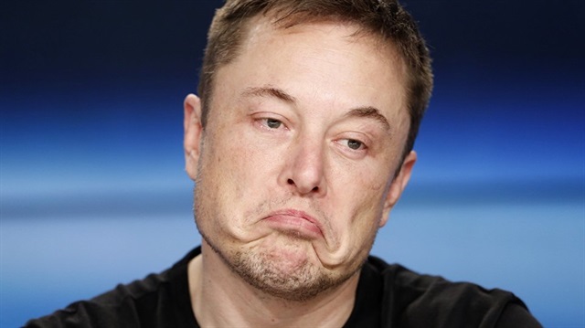 Ünlü girişimci Elon Musk, Tesla Motors'un değer kaybından dolayı zor günler geçiriyor.