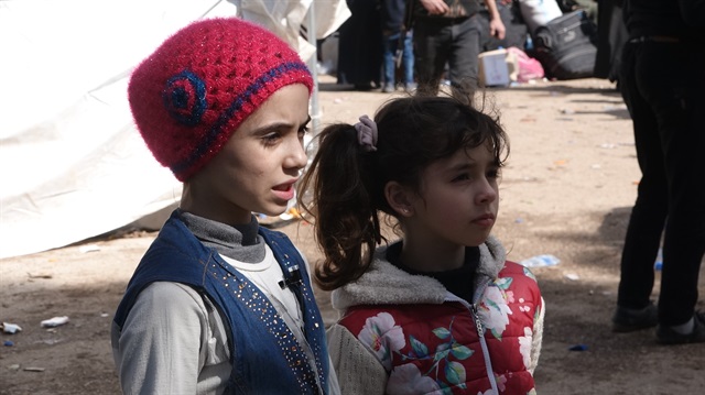 هل تذكران الشقيقتان"نور وآلاء"!!وصلتا إدلب مع مهجري الغوطة
