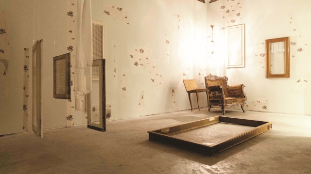 Eda Soylu’nun yeni sergisi “Anneannemin Evinden Kalanlar"