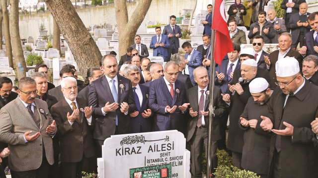 Savcı Kiraz mezarı başında dualarla anıldı.