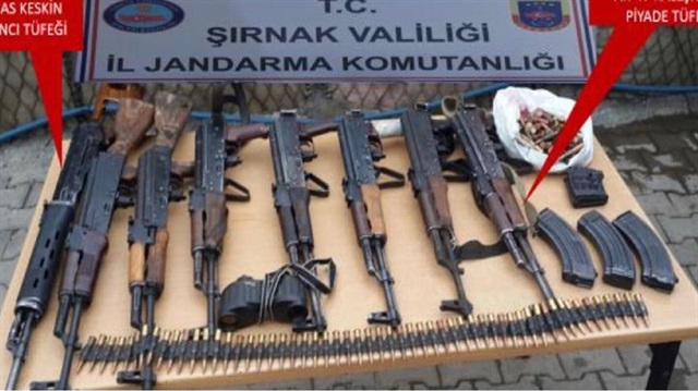 Şırnak'taki terör operasyonunda ele geçirilen silahlar..
