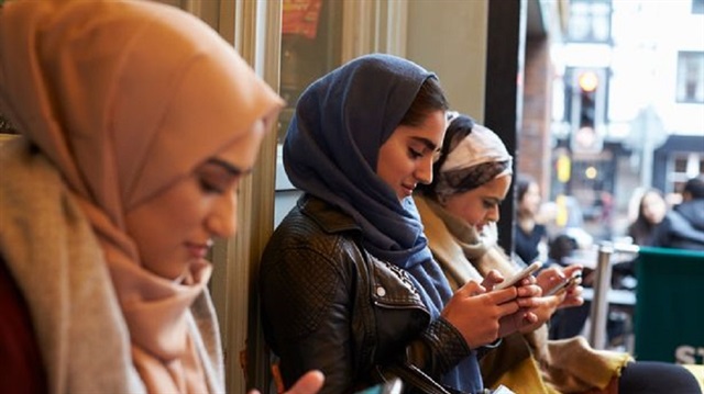 ​مسلمات بريطانيات يتلقين رسائل "لا ترتدينَ الحجاب في هذا اليوم"